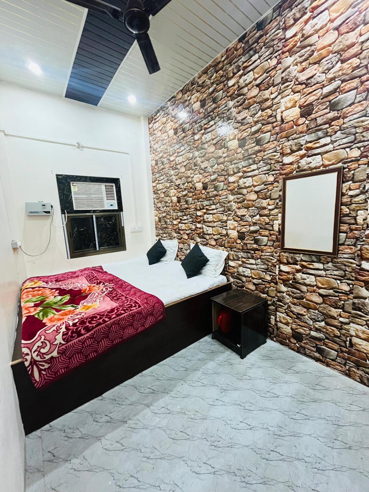 Sitaram P Guest House Varanasi Exterior photo