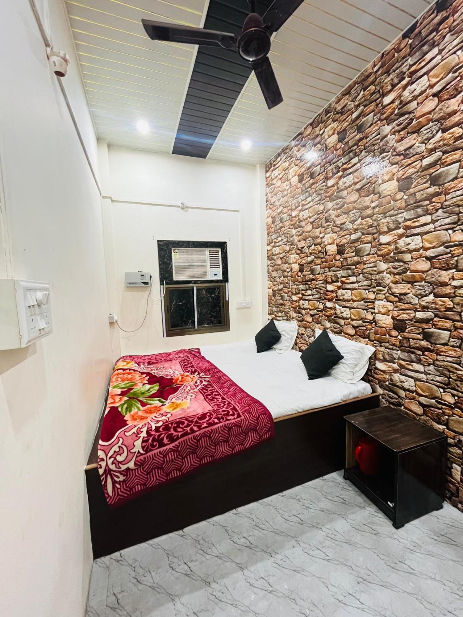 Sitaram P Guest House Varanasi Exterior photo